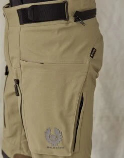 BELSTAFF PM Hose Long Way Up Trousers - Wasserdicht, Beige -ONeal Verkaufsgeschäft LONG WAY UP TROUSER DARK SAND 2 1280x1280