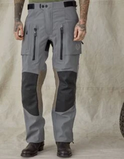 BELSTAFF PM Hose Long Way Up Trousers - Wasserdicht, Hellgrau -ONeal Verkaufsgeschäft LONG WAY UP TROUSER LIGHT GREY 1280x1280