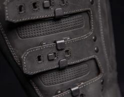 ICON 1000 Motorradstiefel Elsinore 2 - Schwarz -ONeal Verkaufsgeschäft icon 1000 motorcycle boots elsinore2 black 04 1280x1280