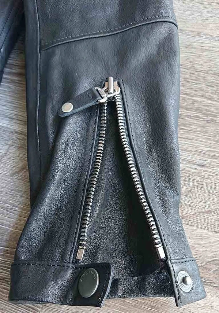 MEINDL Damenjacke Racing Jacket Känguru - Schwarz 7 MEINDL Damenjacke Racing Jacket Känguru - Schwarz – Bild 7