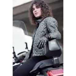 REV'IT Damenjacke Shade H2O - Wasserdicht, Leopard Dunkelgrau -ONeal Verkaufsgeschäft revit ladies jacket shade h2o leopard grey lifestyle 7 1280x1280