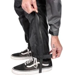 THRASHIN SUPPLY Regenhose Mission - Schwarz & Grau 8 THRASHIN SUPPLY Regenhose Mission - Schwarz & Grau -ONeal Verkaufsgeschäft thrashin supply rain pants mission 05 1280x1280